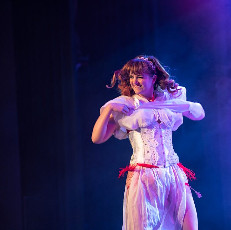 Burlesque empowerment workshop led by Alice Wonders